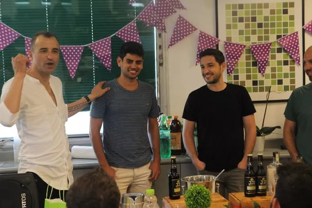 גיבוש עובדים עם סדנת אלכוהול