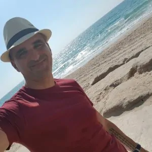 זיו מנור בפעילות
