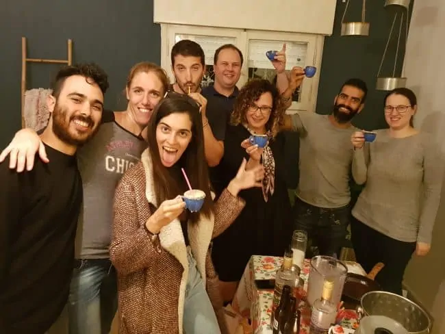 גיבוש מנצח עם חברים
