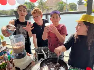 הפעלה ליום הולדת 8 בנים